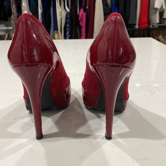 Red BCBGeneration pumps - Picture 6 of 8